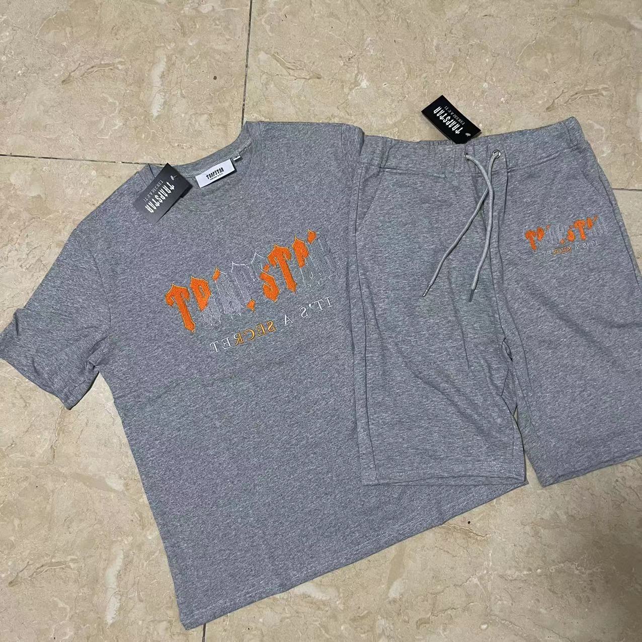 TRAPSTAR TEE T SHIRT LETTER EMBROIDERY (GARY ORANGE GARY)