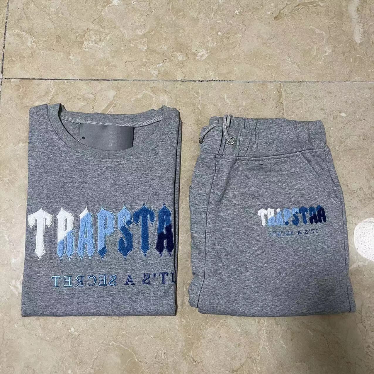 TRAPSTAR TEE T SHIRT LETTER EMBROIDERY (GRAY WHITE BLUE)
